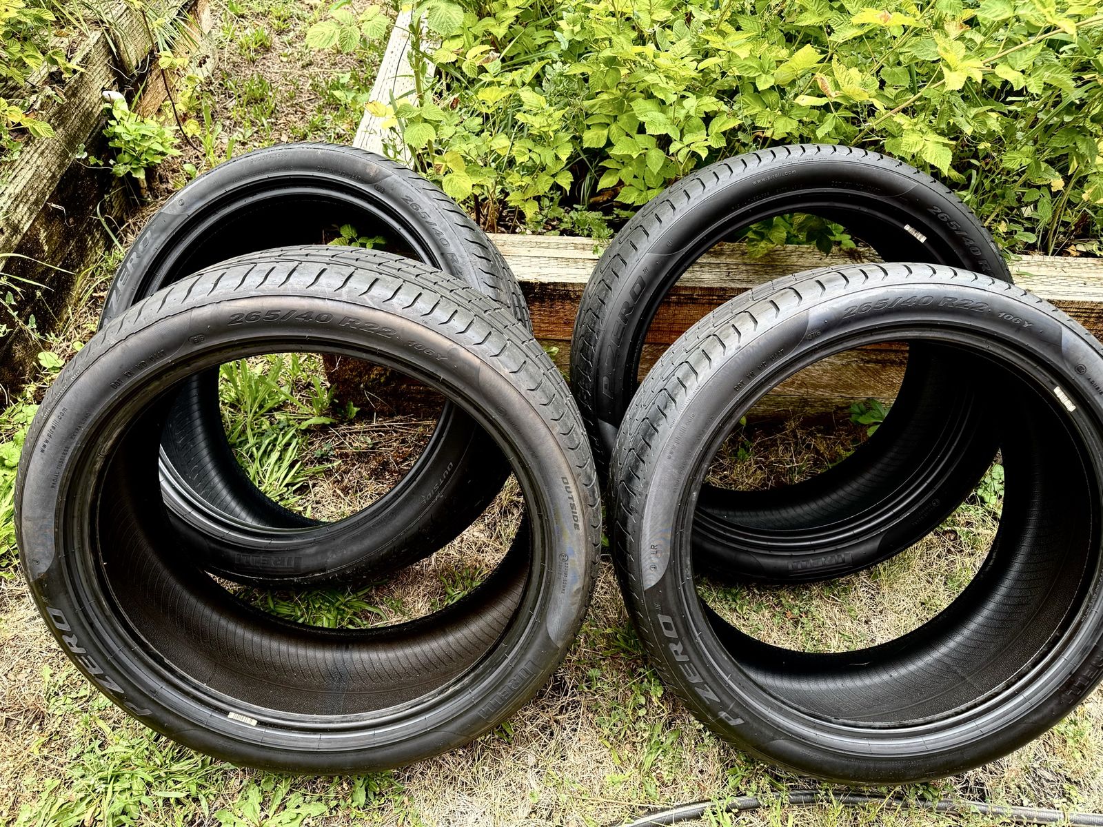 4 Pirelli P Zero 265/40 R22 106Y Tires PROJECT/farm use