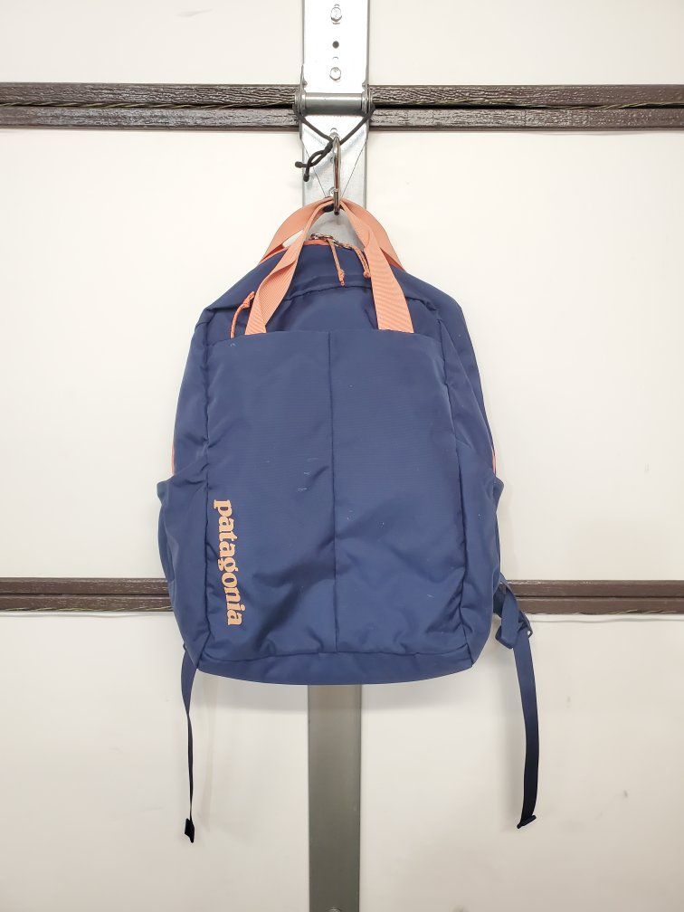 Patagonia Backpack - Navy/Peach