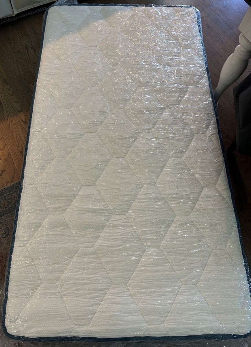 New - Ninare 12" Twin Memory Foam & Spring Hybrid Mattress, Medium Firm