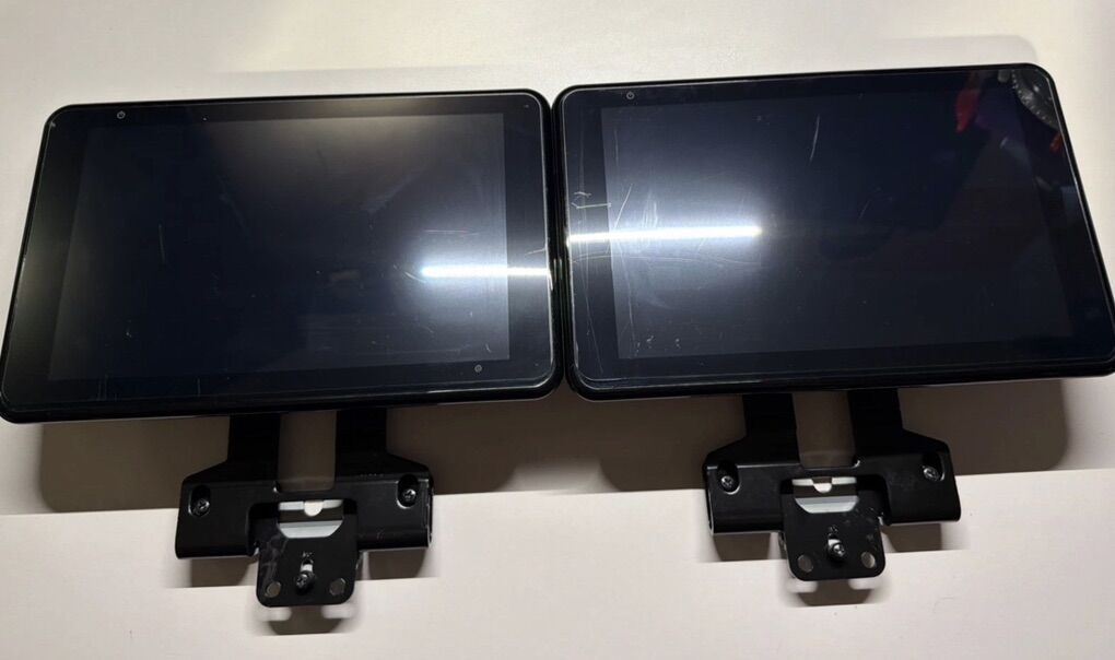 2022-2024 KIA CARNIVAL REAR SEAT DISPLAY SCREENS