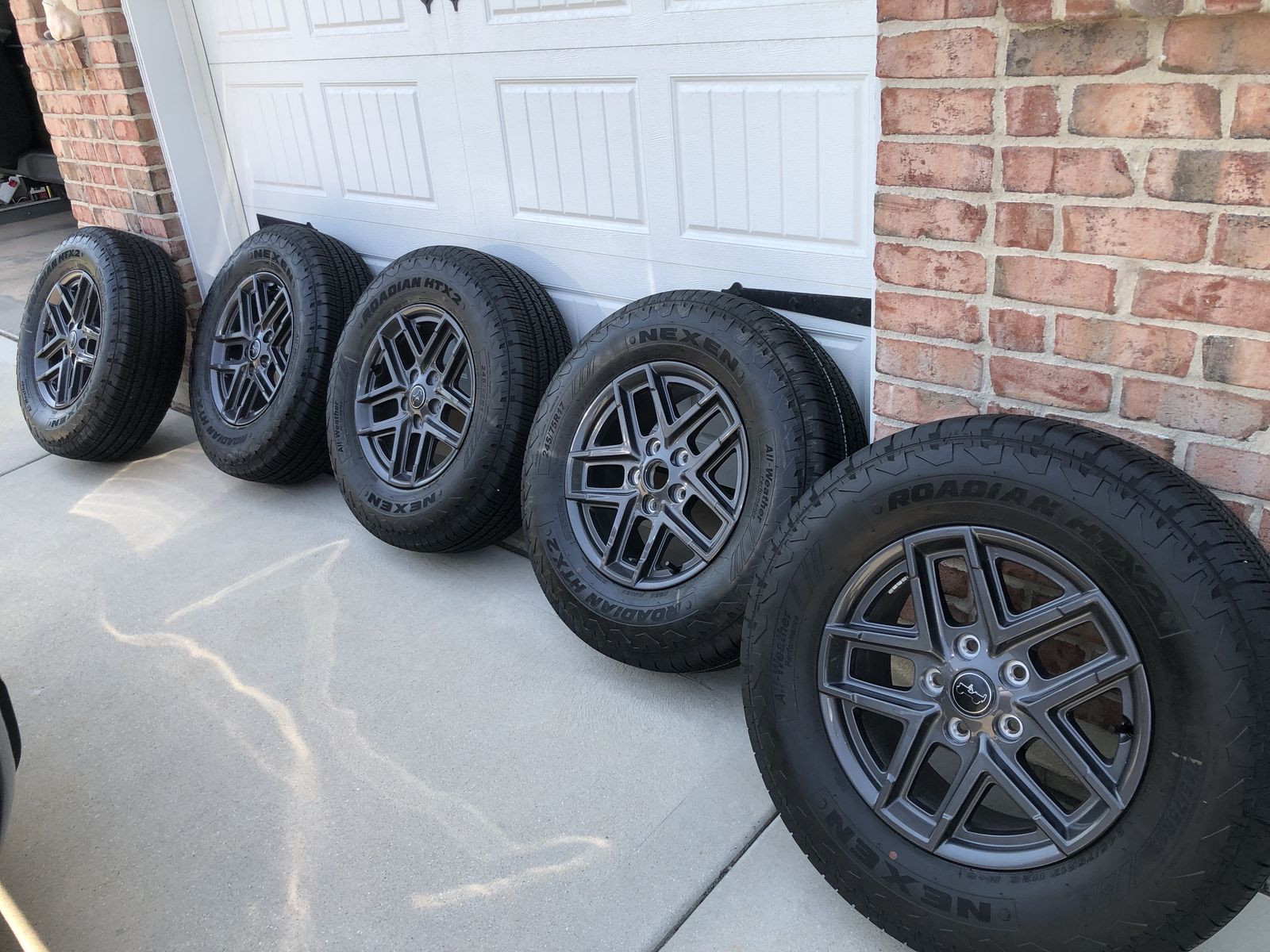 Jeep Wrangler Factory Wheels and Tires
