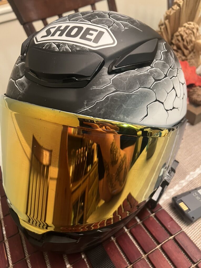 Shoei RF-1400 GLEAM
