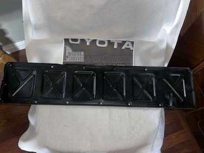 Engine side cover f& 2F Toyota