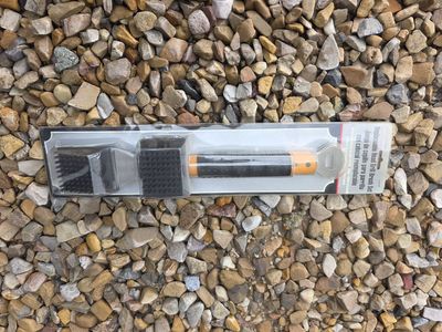 Barbecue brush