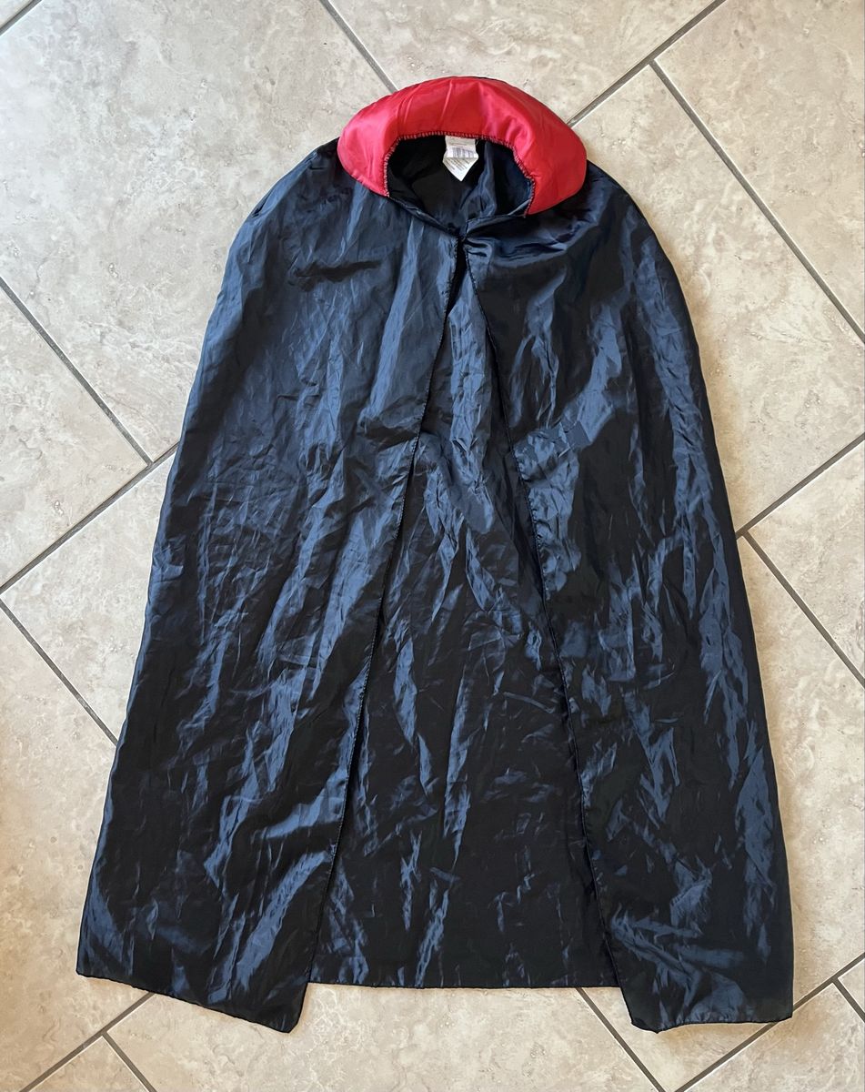 Vampire Cape- 45 Inches