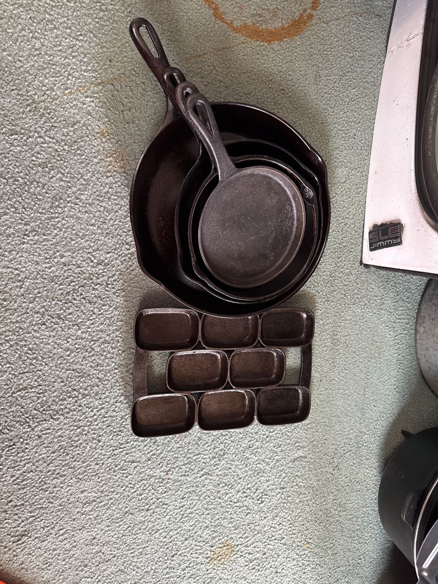 CAST-IRON KITCHEN COOKWARE