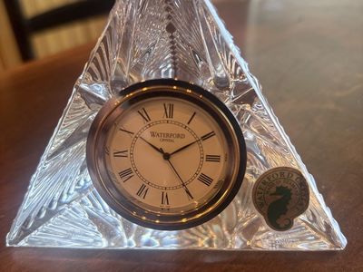 Crystal clock