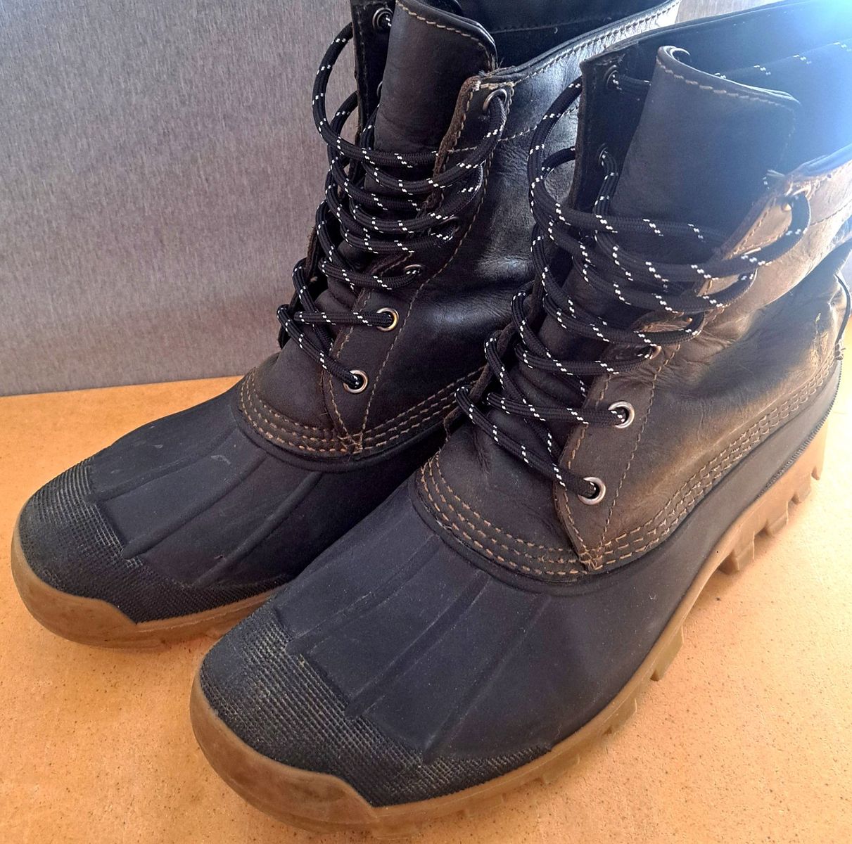 Cabela's Men's 11 Thinsulate Waterproof Duck Boots Green/Black