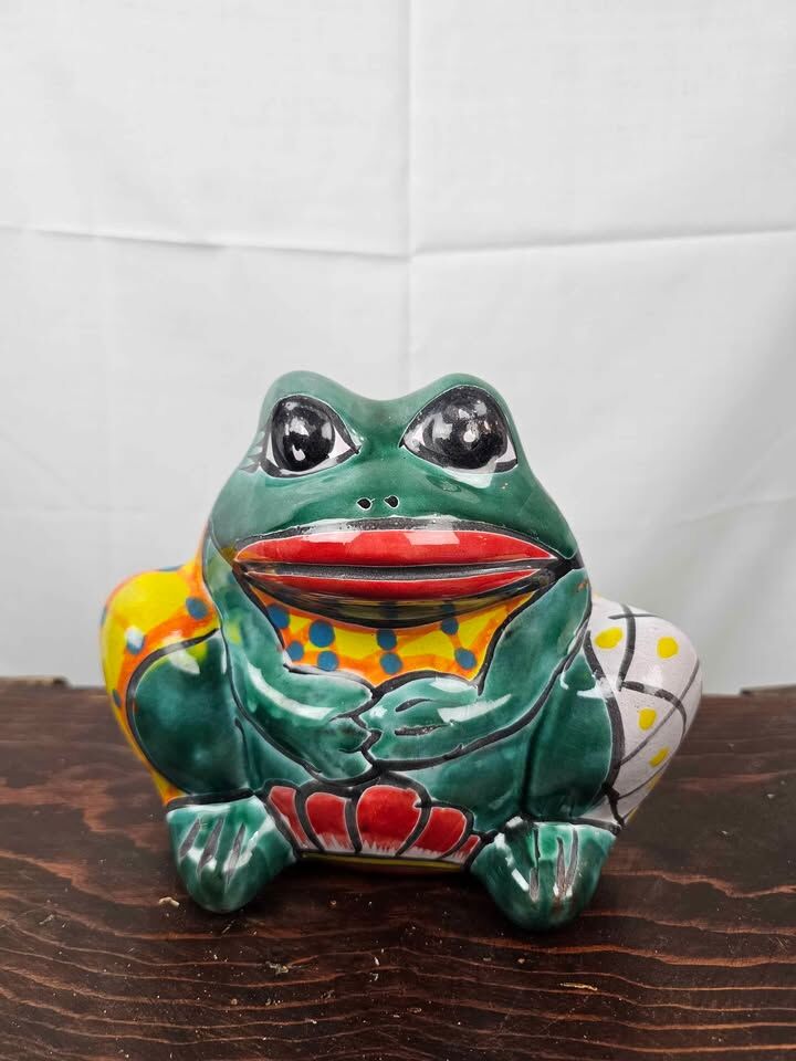 Mexican Talavera Frog Planter – Bright, Hand-Painted Ceramic