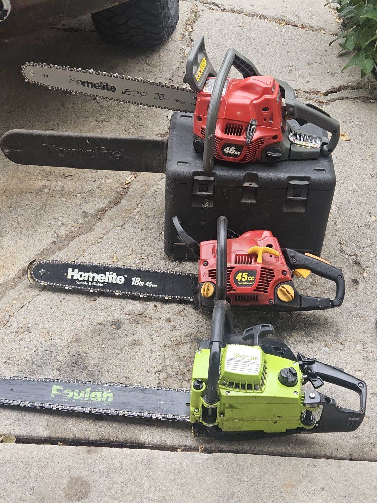 3 nice chainsaws.