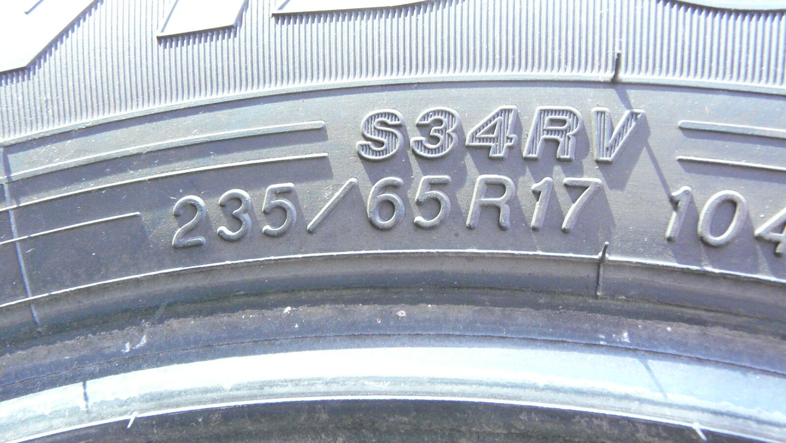 ONE ONLY NEVER INSTALLED SUV TIRE. YOKAHAMA  235/65R17