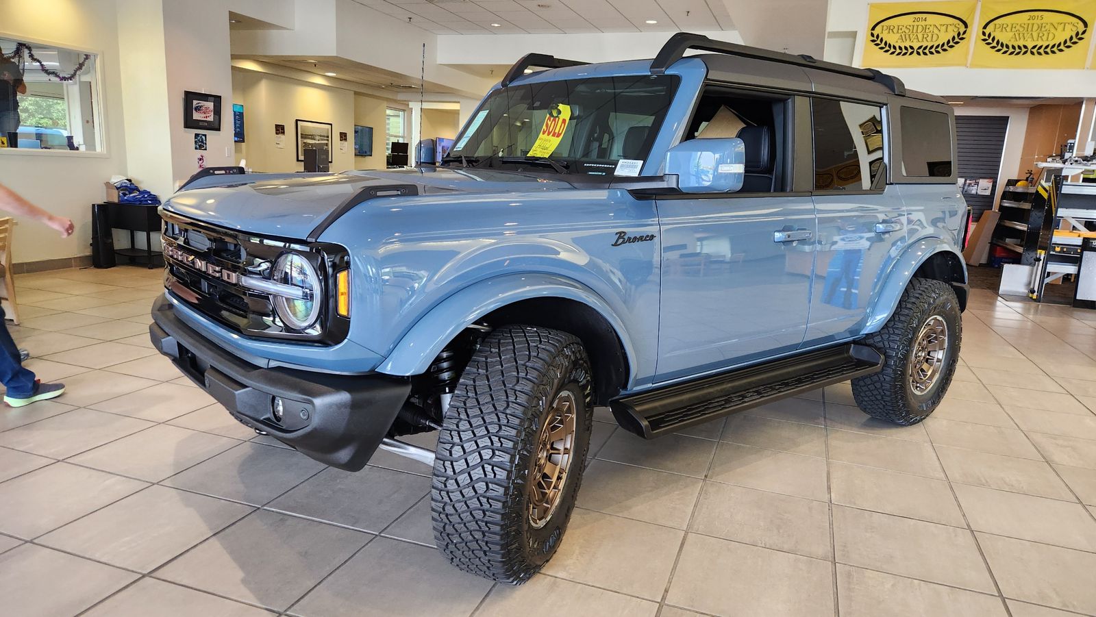 2025 Ford Bronco Outer Banks