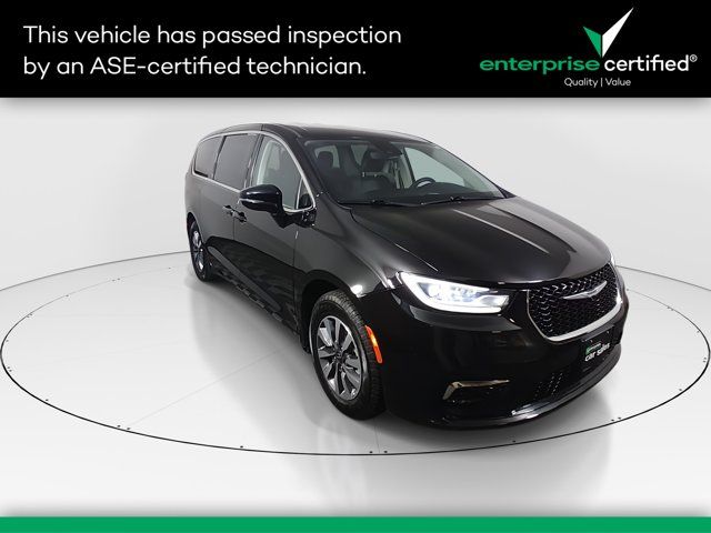 2024 Chrysler Pacifica Plug-In Hybrid Select
