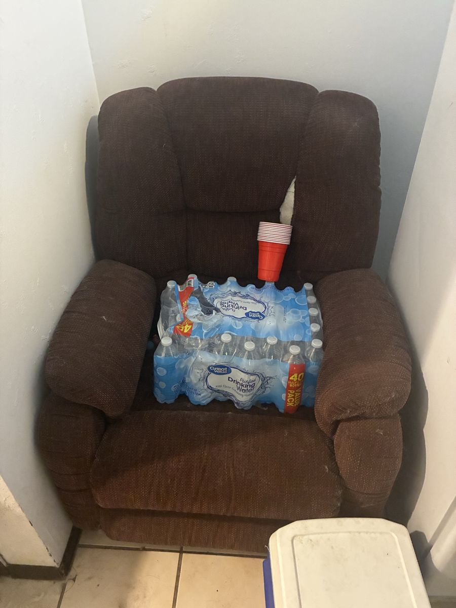 Recliner chairs