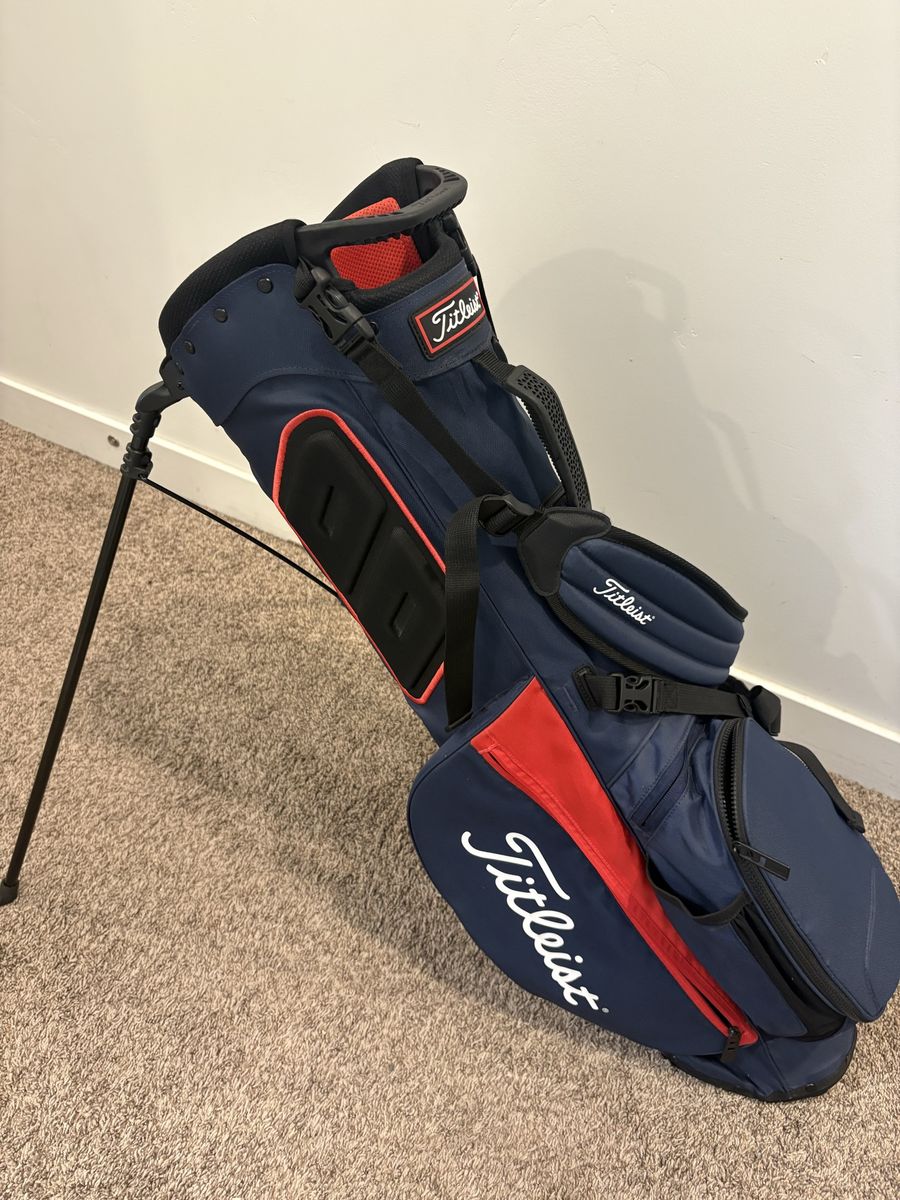 Titleist Players 4 Stand Bag