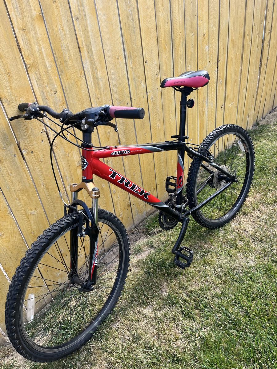 Trek 4100 Alpha Mountain Bike - Red/Black, red Seat - Used