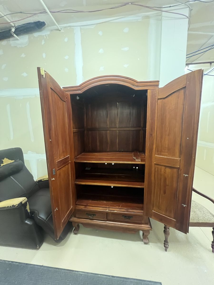 Main image 2