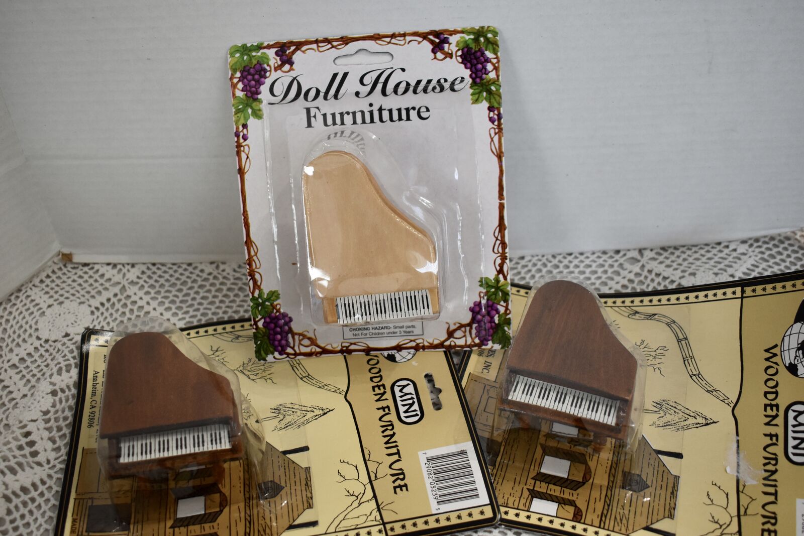 THREE SEPARATE VINTAGE NEW MINIATURE DOLL HOUSE GRAND PIANOS AT A 1:12 Scale