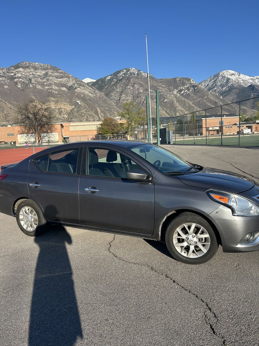 2018 NISSAN VERSA SV