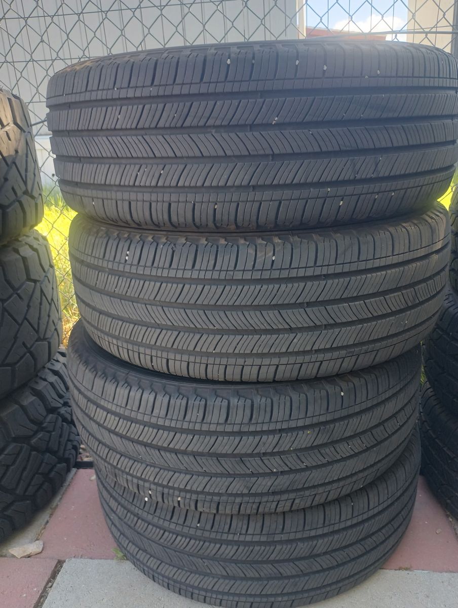 235x55 R19