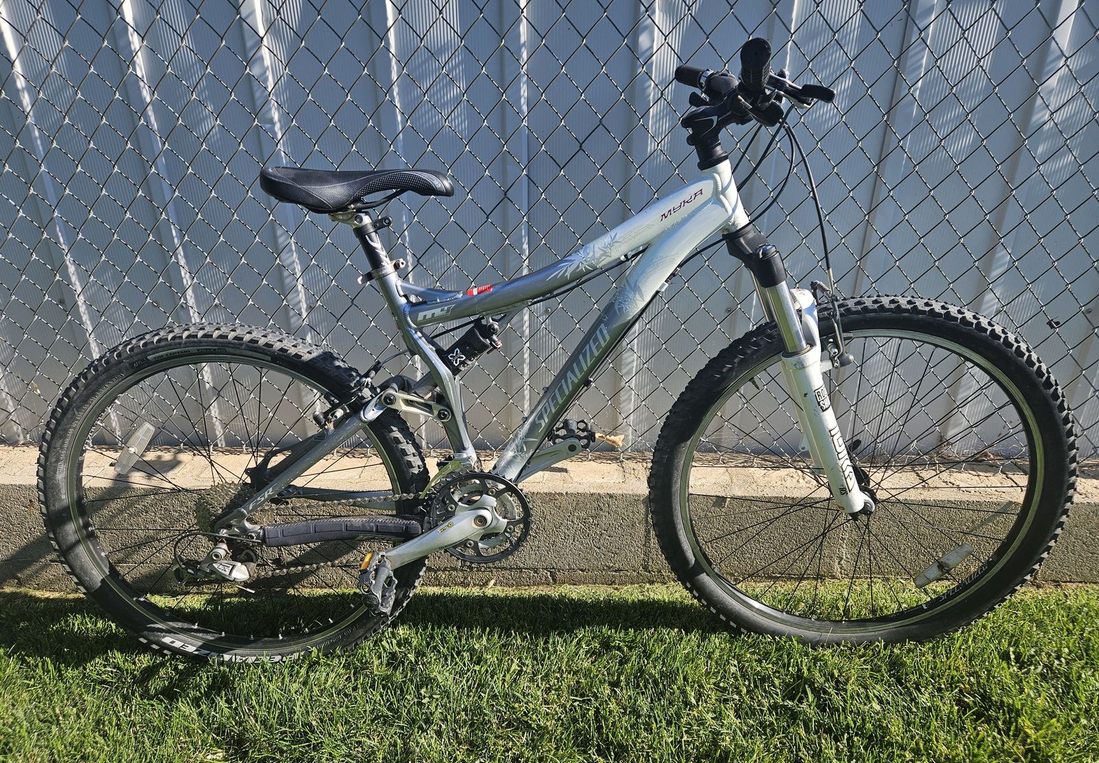 Woman's Specialized Myka M4 Full Suspension Mountain Bike