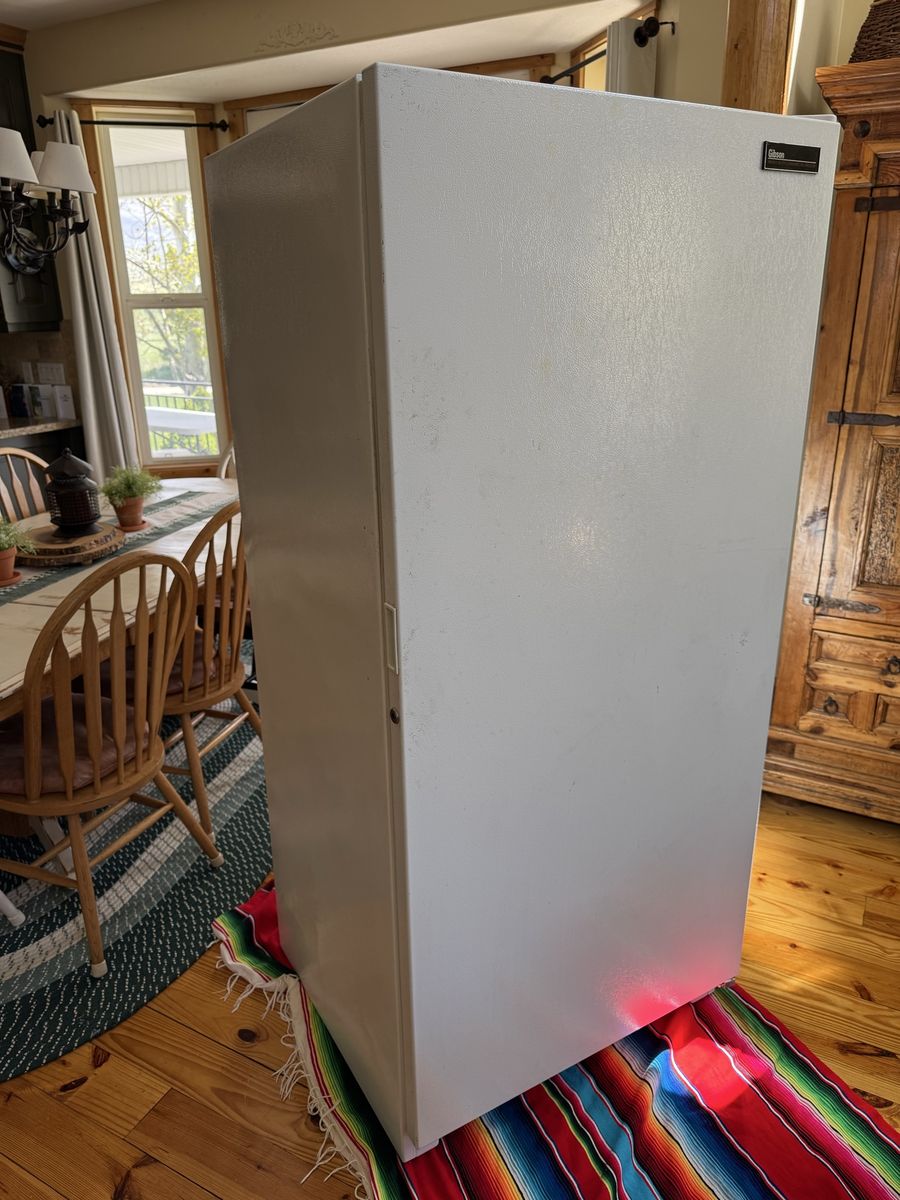 Freezer - upright 20 CuFt FREE