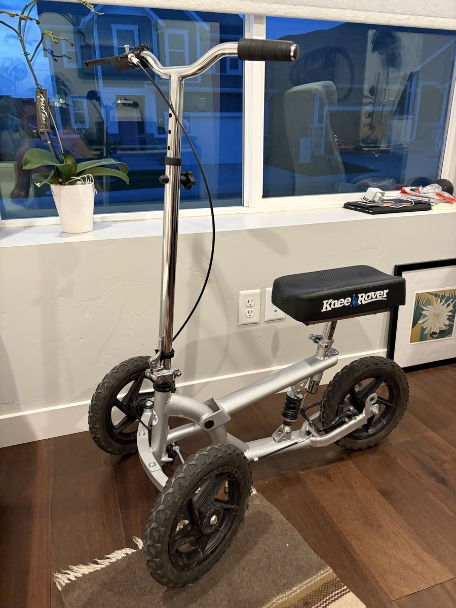 KneeRover / KneeScooter - All Terrain - Great Condition - Ready to Ride