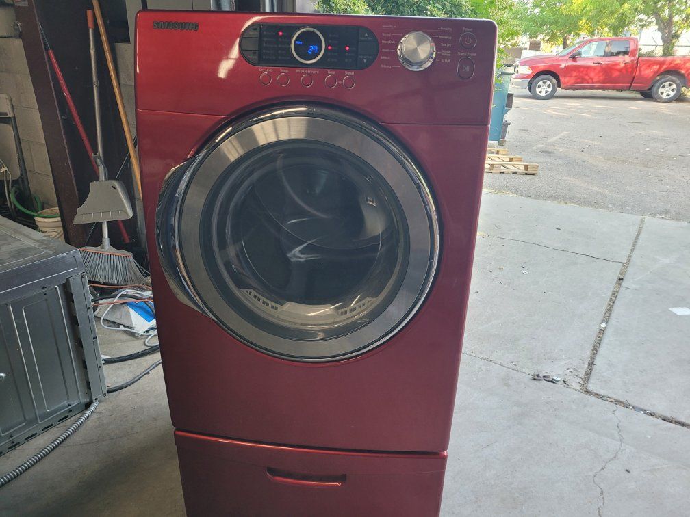 Electric Dryer Works Good