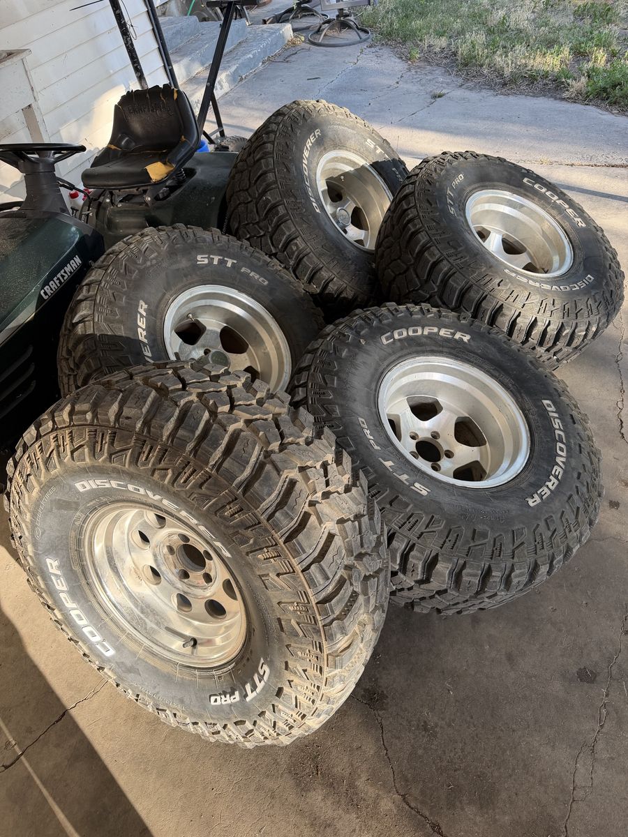 Cooper Discoverer STT Pros (5x4.5)