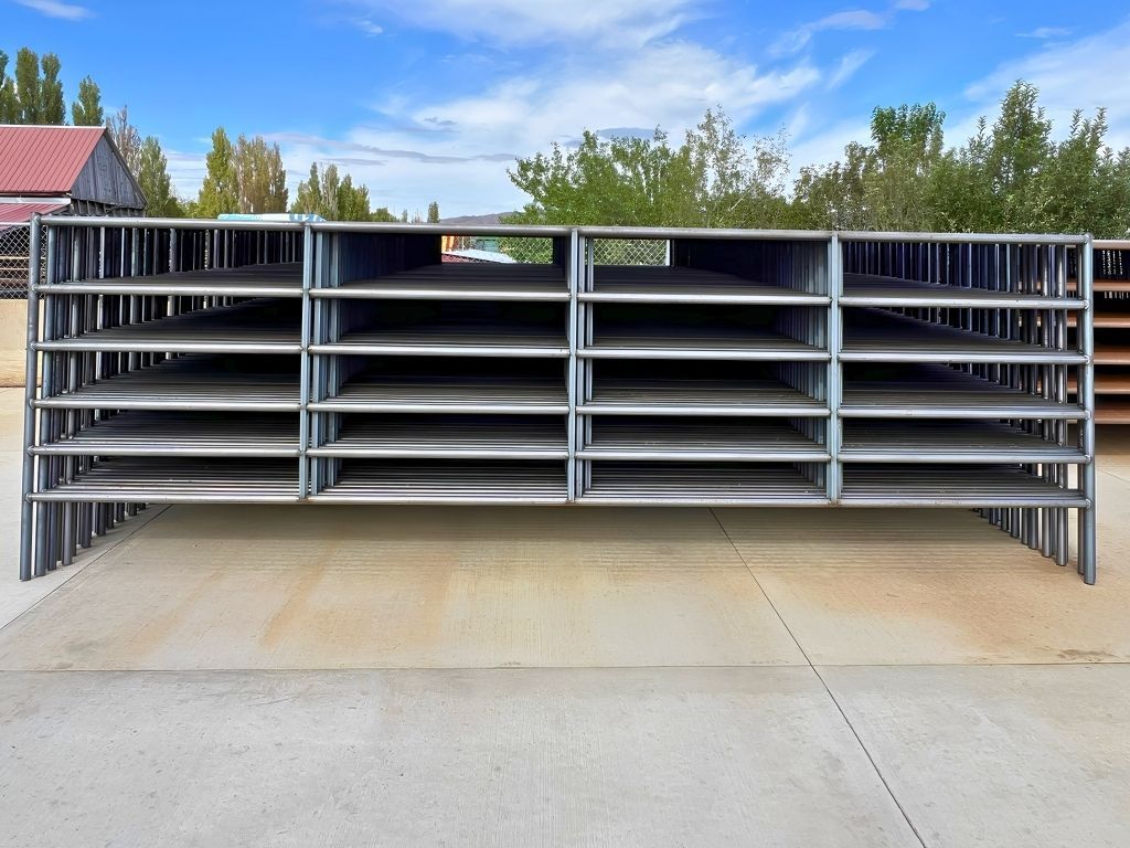 18G Steel Livestock Panels (1-5/8" Steel Pipe) – USA Made Corral & Arena Panels