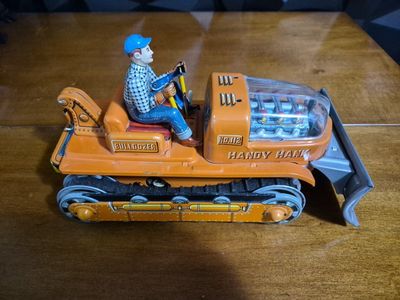 1960’s TN Japan Battery-Operated Tin Litho Handy Hank No. 112 Bulldozer. Good Condition!