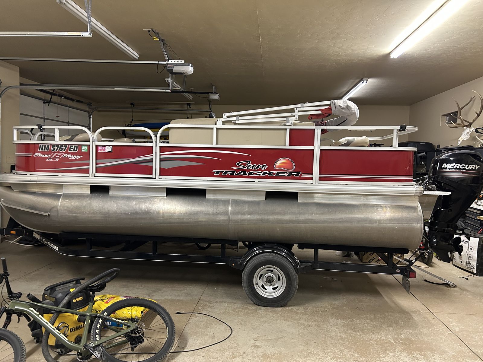 2015 bass buggy 18 ft pontoon boat