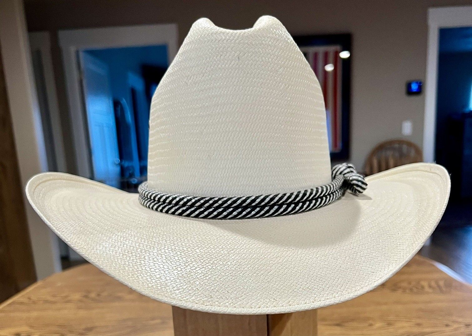 Shangtung White Straw Cowboy Hat Size 7 with Black and White Hat Band, made in USA