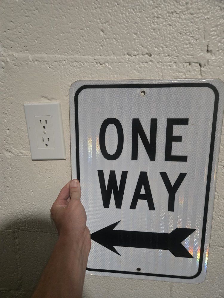 Reflective Aluminum ONE WAY Left Arrow Metal Traffic Sign