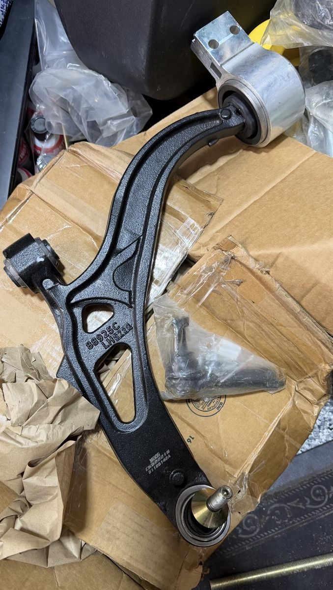 MOOG CK622216 Front Left Lower Control Arm for 2011-2019 Ford Explorer