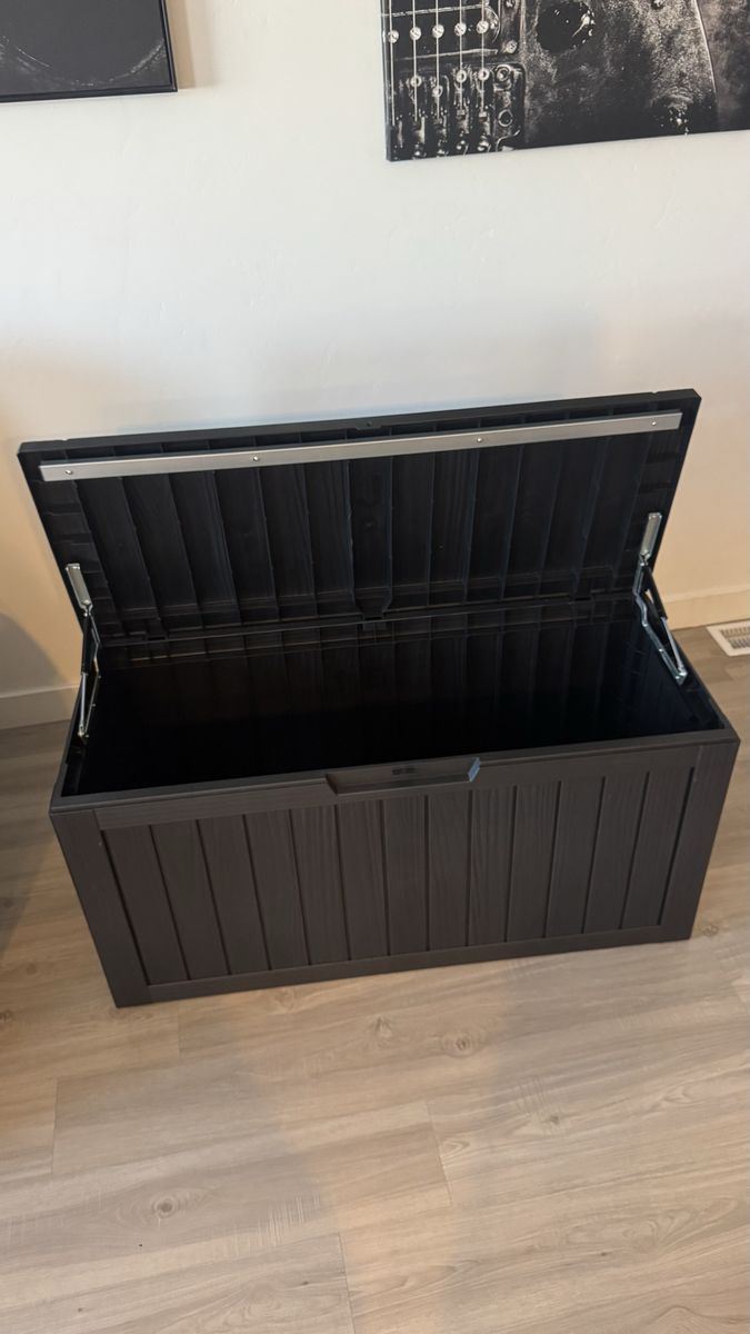 Outdoor Deck Storage Box, 75 Gallon