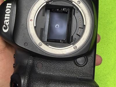 Canon 5d iv, 24-70 ii, 50 1.2L