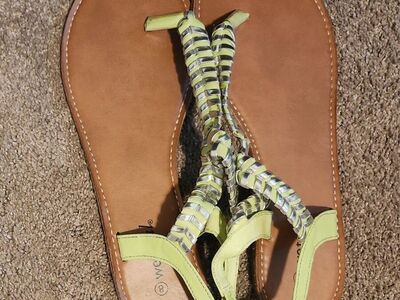 Wet Seal Sandals Size 8 – Gently Worn