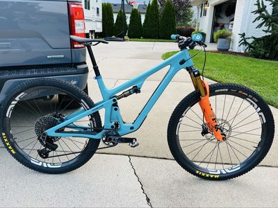 2024 Yeti SB120 T2 Large