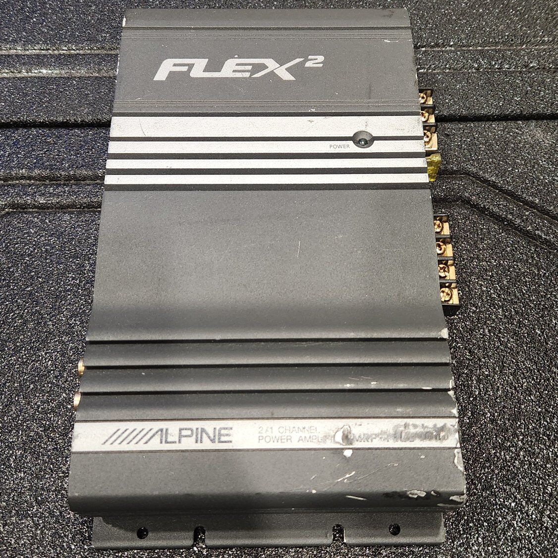 Alpine MRP-T406 2 channel amplifier