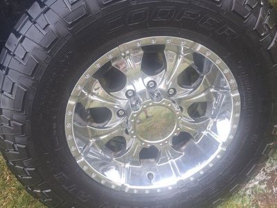 Cooper Discoverer Tires/Helo 17" Rims