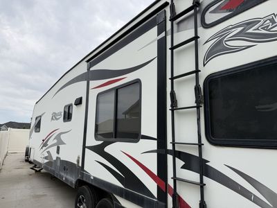 2016 Pacific coachworks Ragen 27 FBX