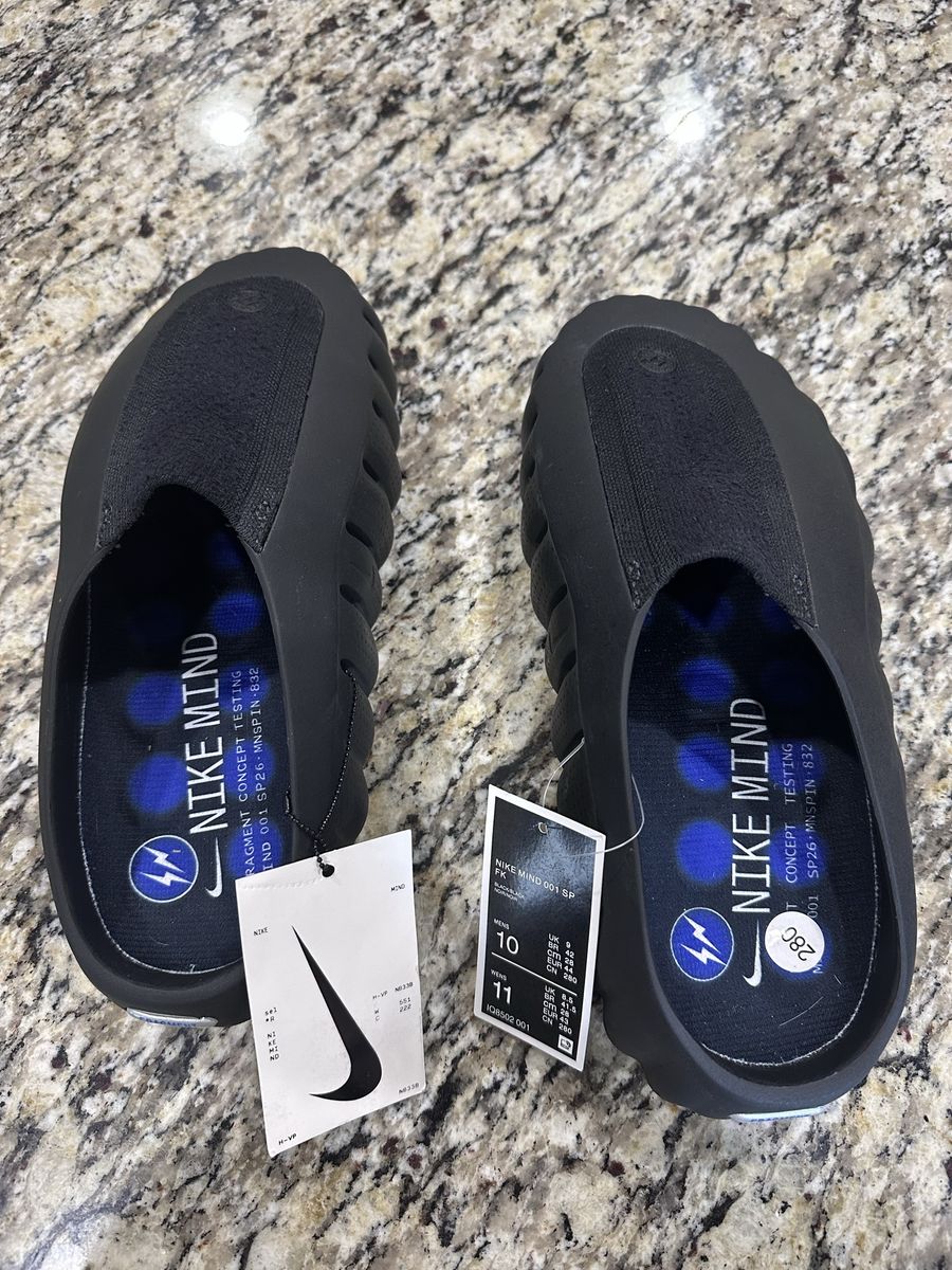 Men’s Nike Mind size 10