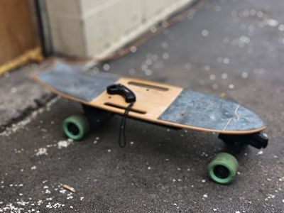 riptide r1 elite electric skateboard