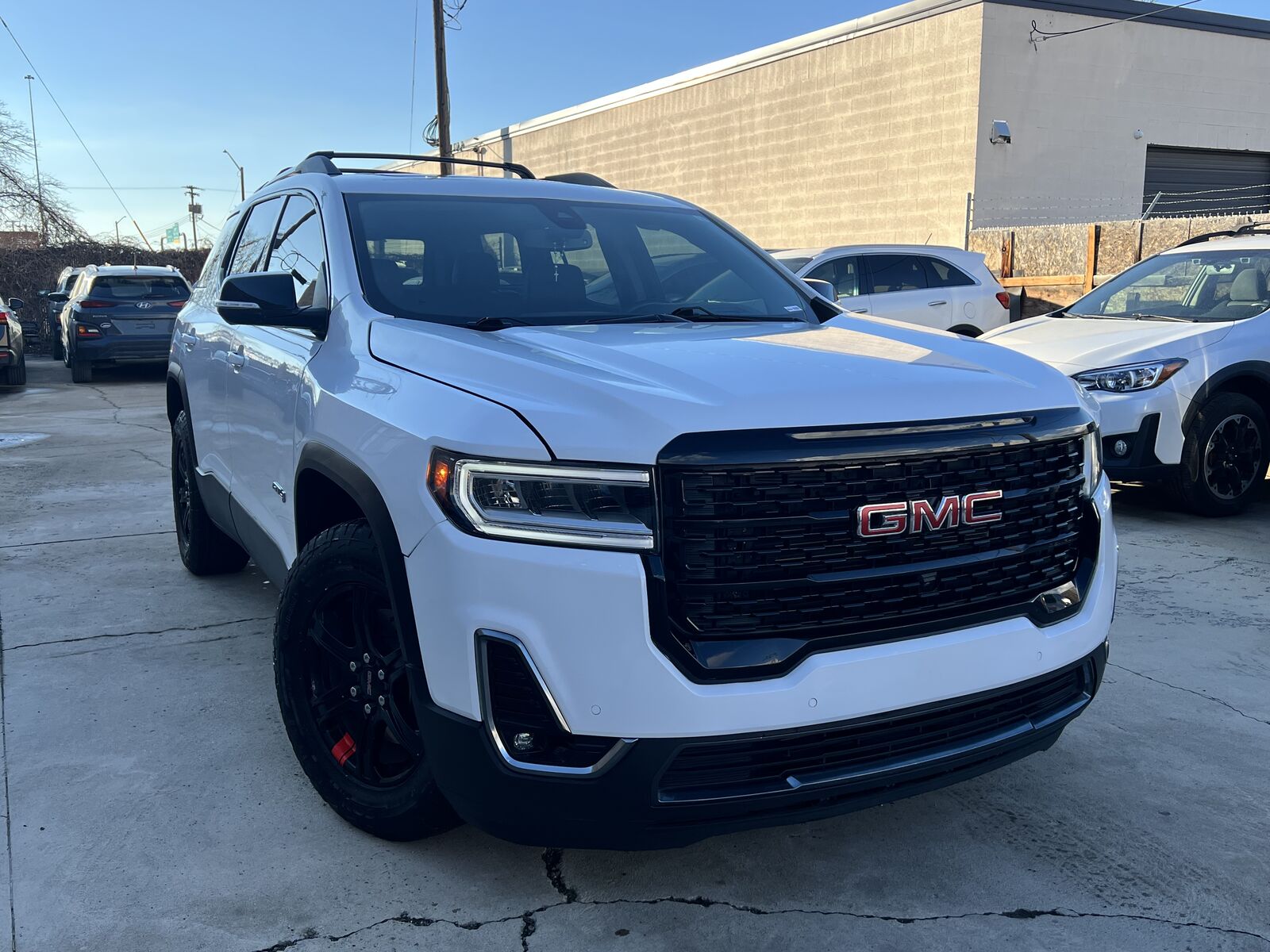 2023 GMC Acadia AT4
