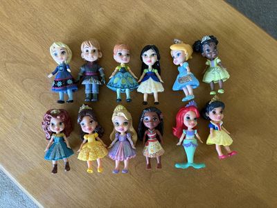 12 Small Disney Princess Figures