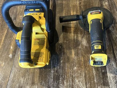 Dwalt 20v chainsaw and grinder
