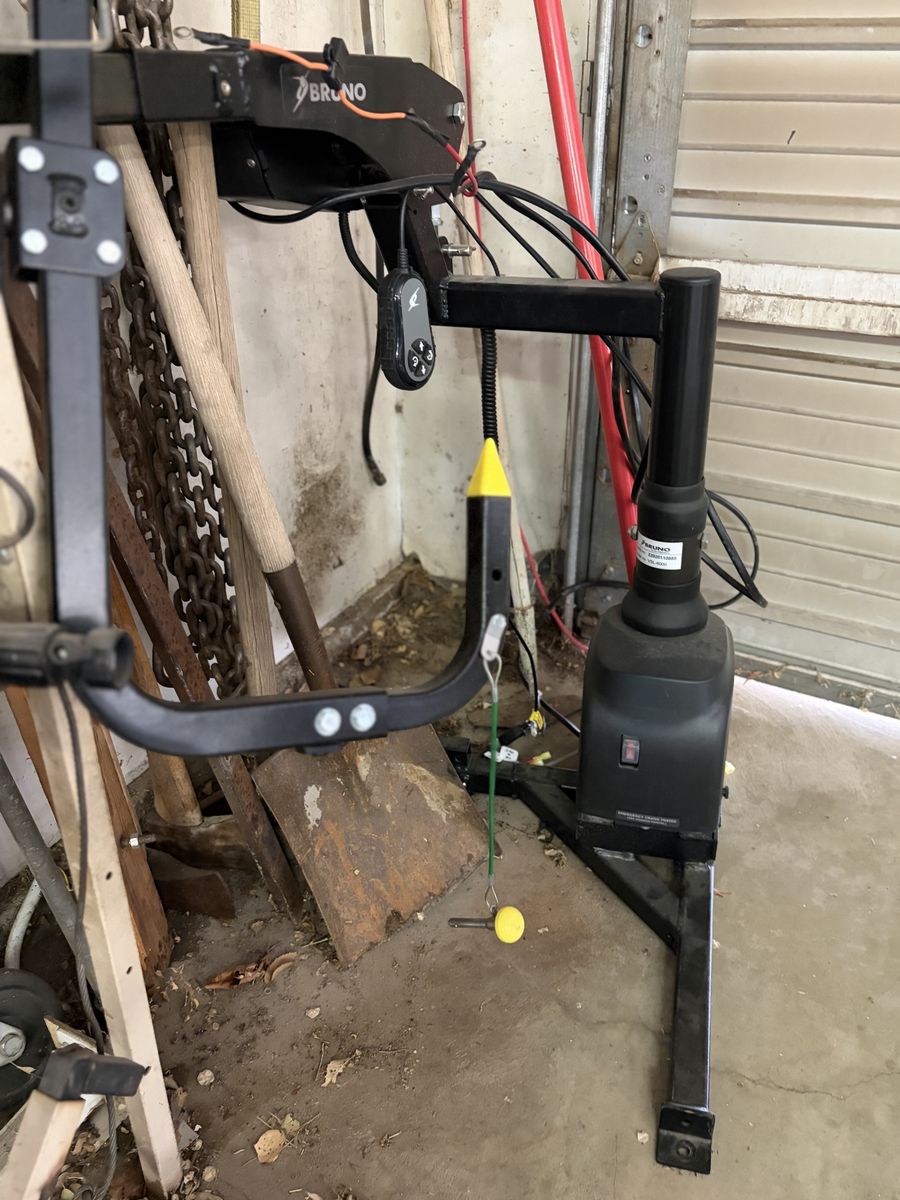 Bruno VSL 6000 wheelchair scooter lift