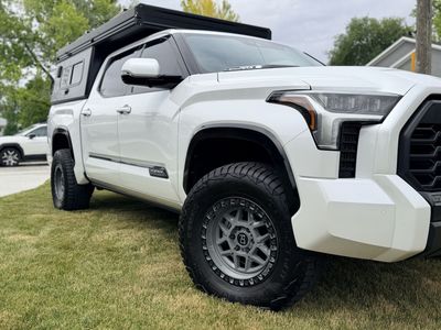 2023 Toyota Tundra Platinum