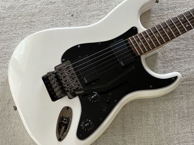 Squiers Contemporary Active Stratocaster HH Floyd Rose